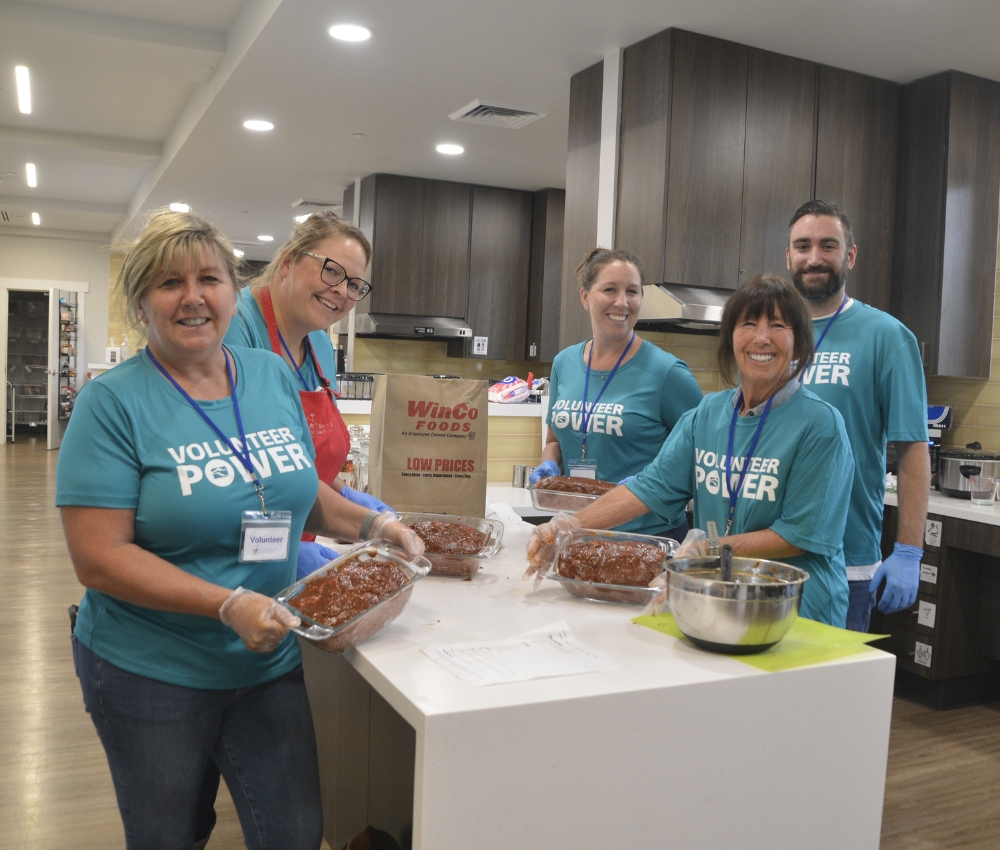 Idaho Power volunteers at the House.