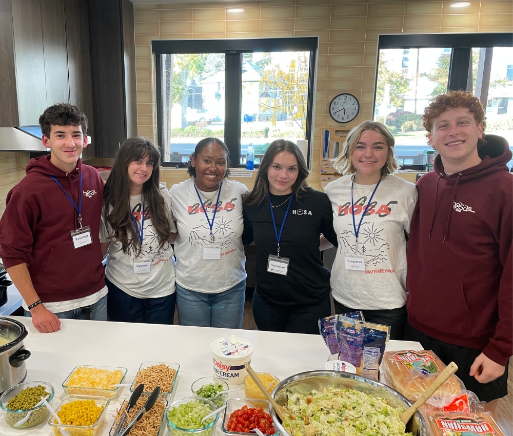College kids volunteering at the House.